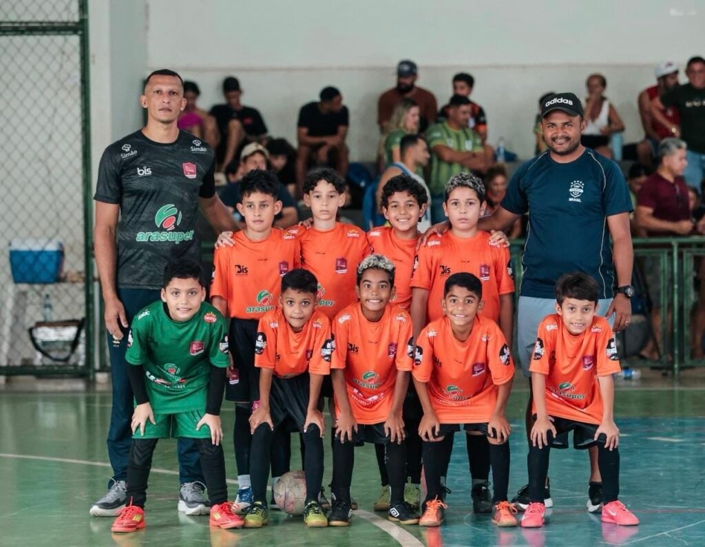 Escolinha do Santinha se consolida como referência na base