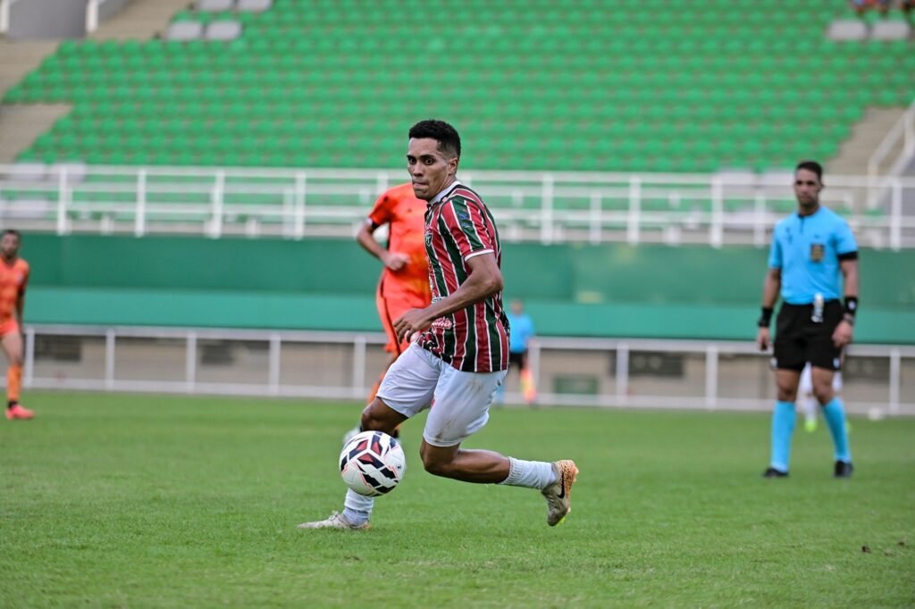 Independência fecha as contratações de Lucas Lobo e Felipinho