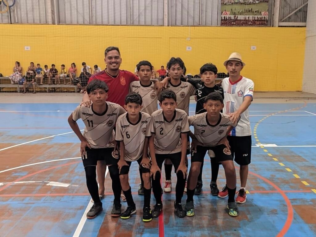 Café com Leite vence o AME na abertura do Estadual Sub-15