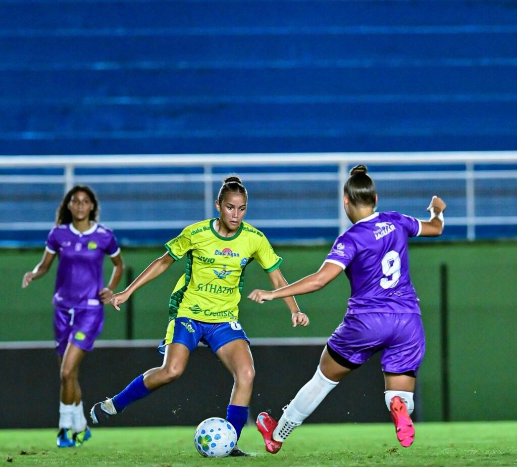 Elenco do Galvez faz treino de apronto para jogo decisivo