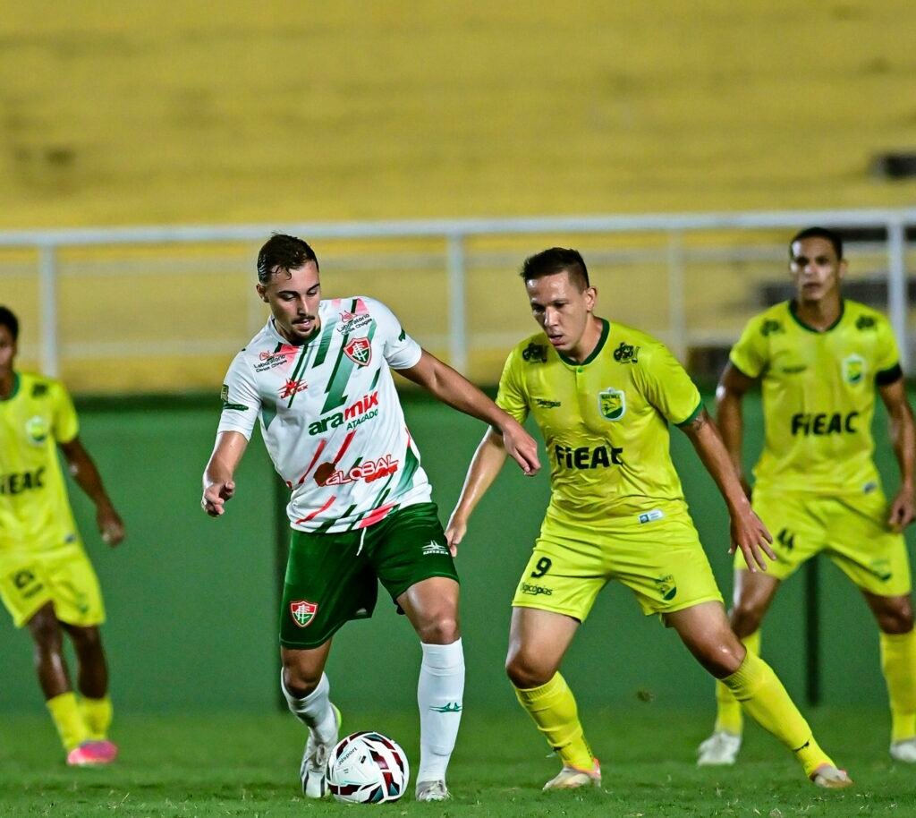 Galvez derrota o Independência e conquista 1ª vitória no Brasileiro