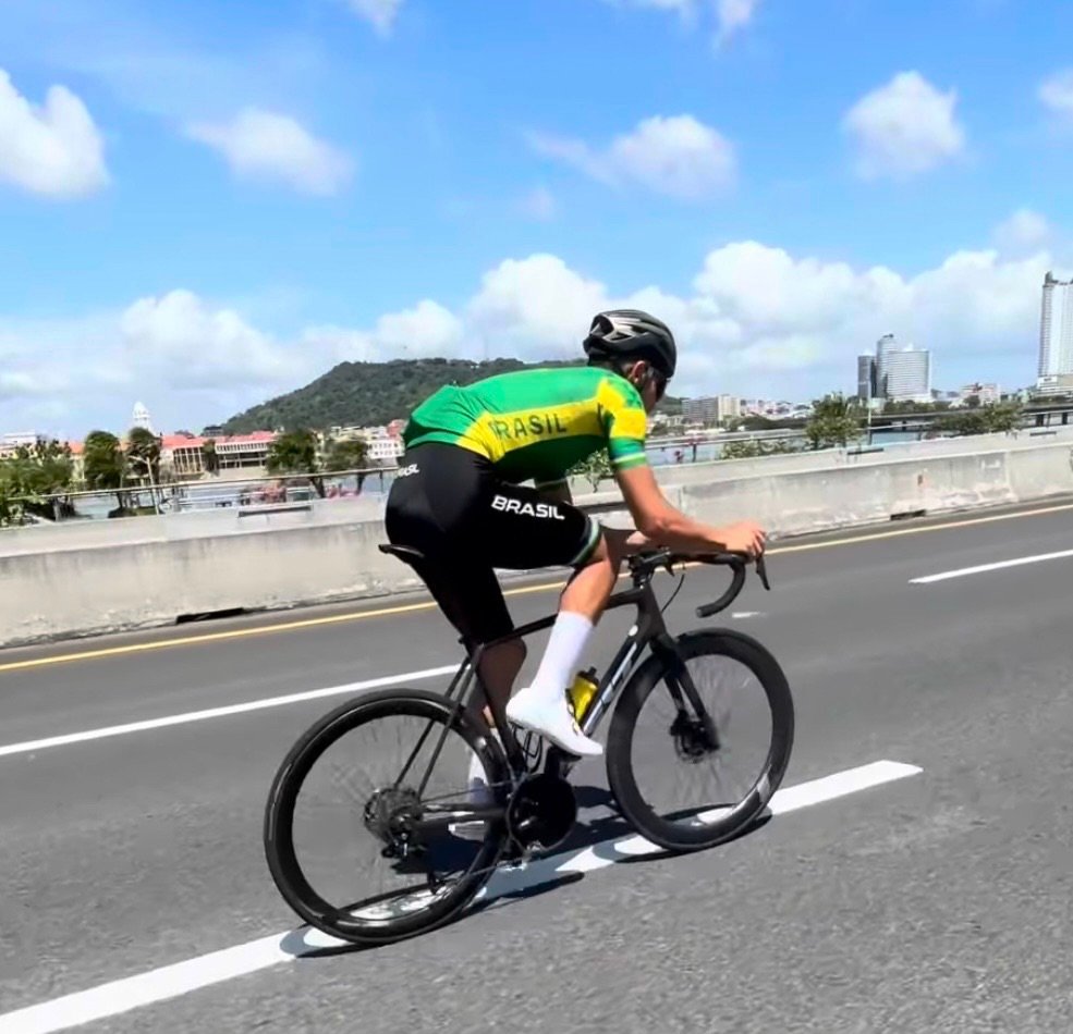 Danilo Silva faz treino no Panamá visando o Sul-Americano da Juventude