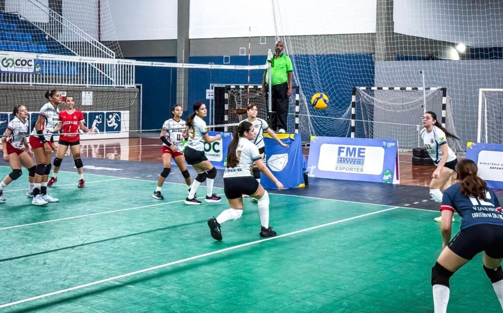 Dom Pedro II e Dom Henrique terminam participações no Brasileiro de Vôlei