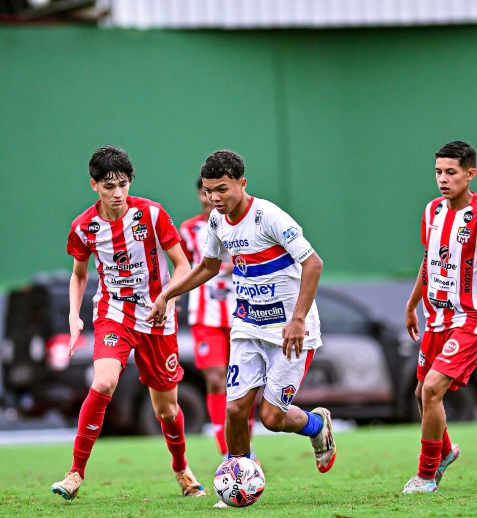 Santa Cruz enfrenta o Paysandu no modelão dia 31, em Castanhal