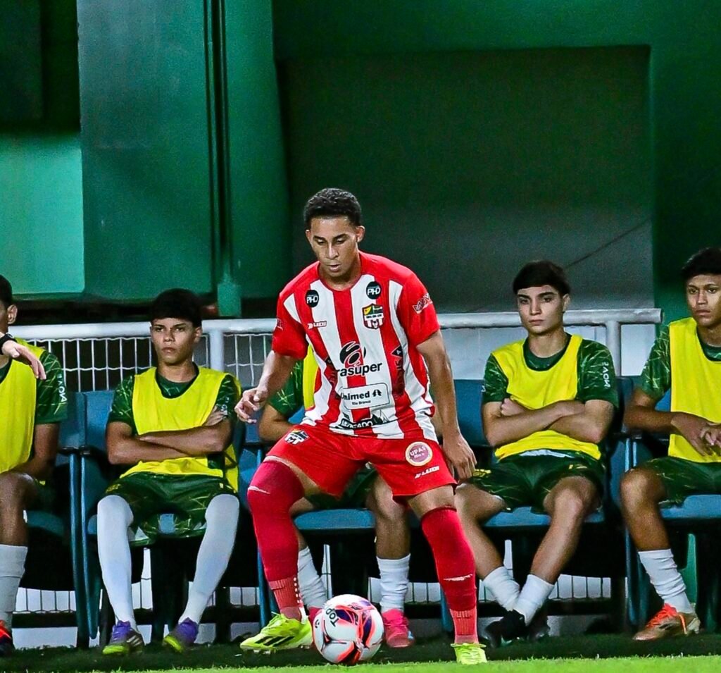 Campeonato Estadual com dois no início da última rodada da 1ª fase