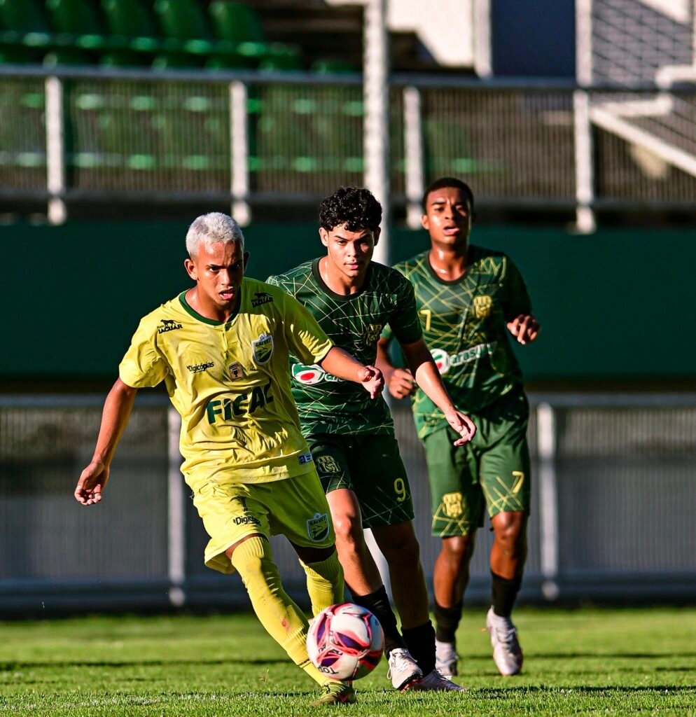 Galvez e Independência fazem partida dentro do G4 na Arena