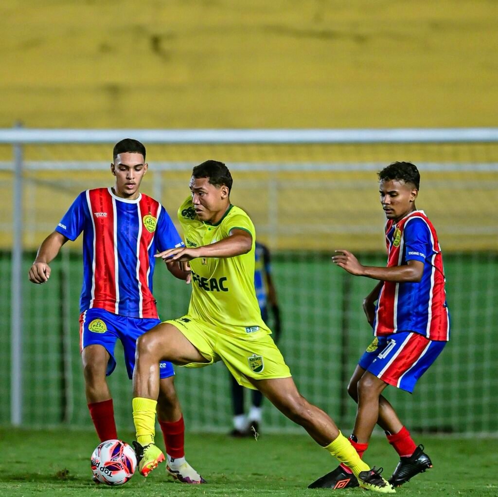 Galvez e Assermurb disputam quem estará na semifinal do Estadual