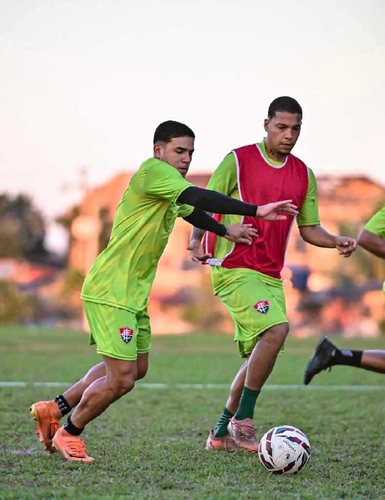 Independência faz treino ofensivo e Ivan Mazzuia começa a definir os titulares
