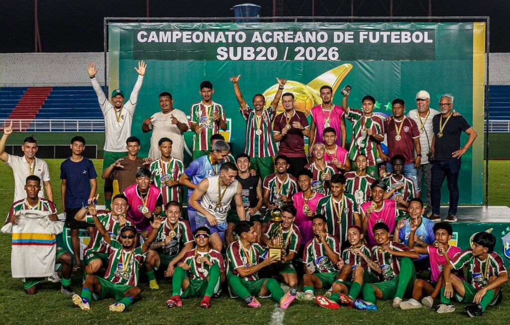 Independência bate Santa Cruz nos pênaltis e volta a ser campeão depois de 24 anos