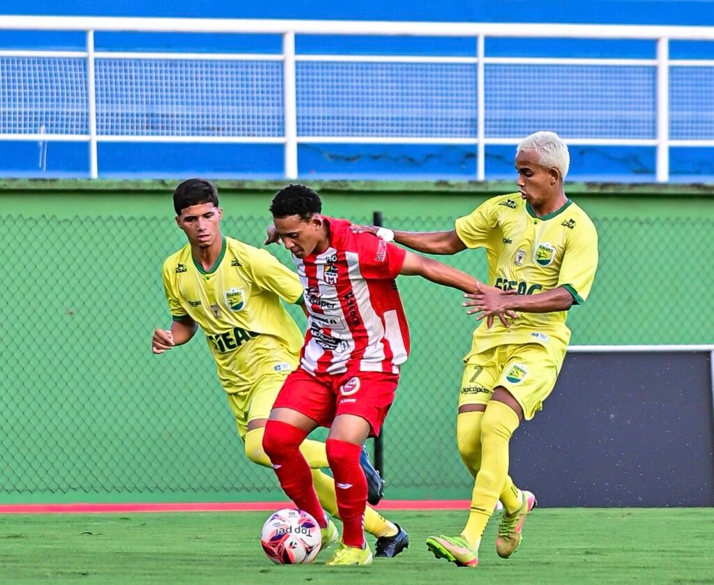 Galvez e Santa Cruz fazem primeiro duelo das semifinais do Estadual