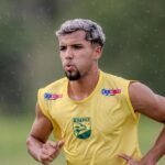 Diretoria do Plácido de Castro fecha o meia Kekel e o atacante Alifi