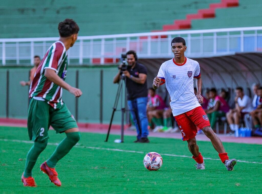 São Francisco joga contra o Independência e precisa vencer