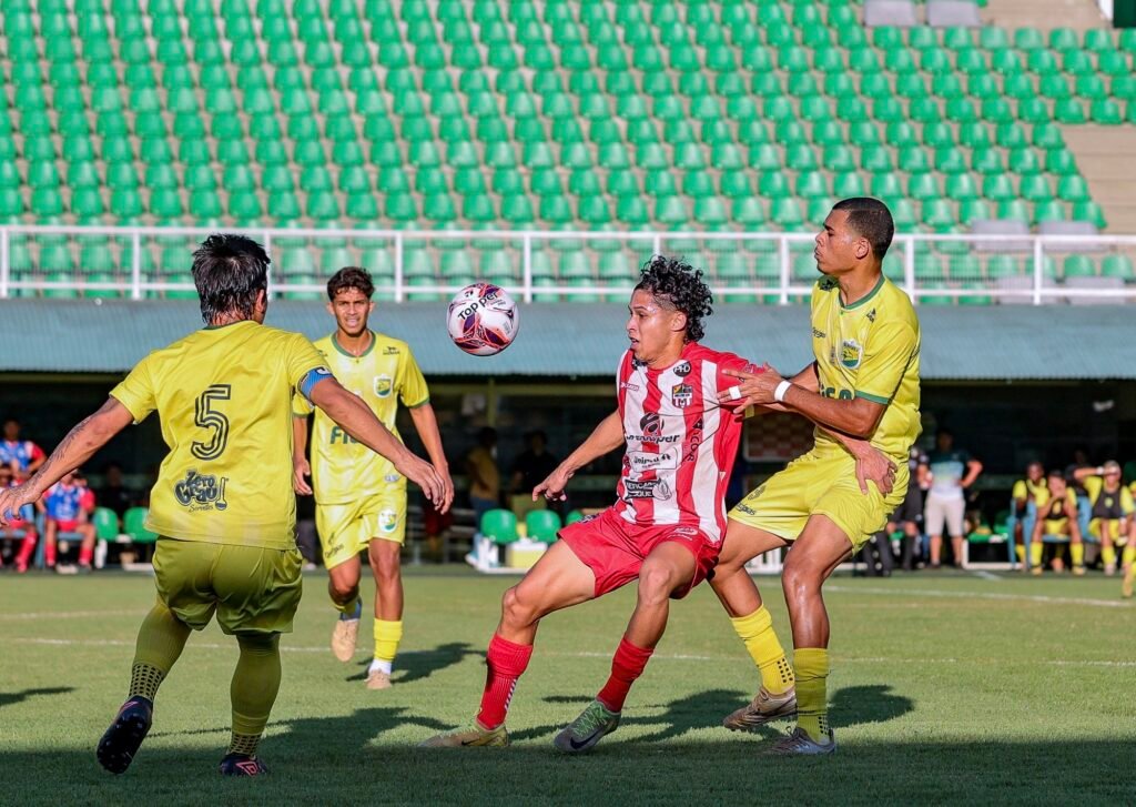 Santa Cruz perde para o Galvez e ainda garante vaga na final do Estadual